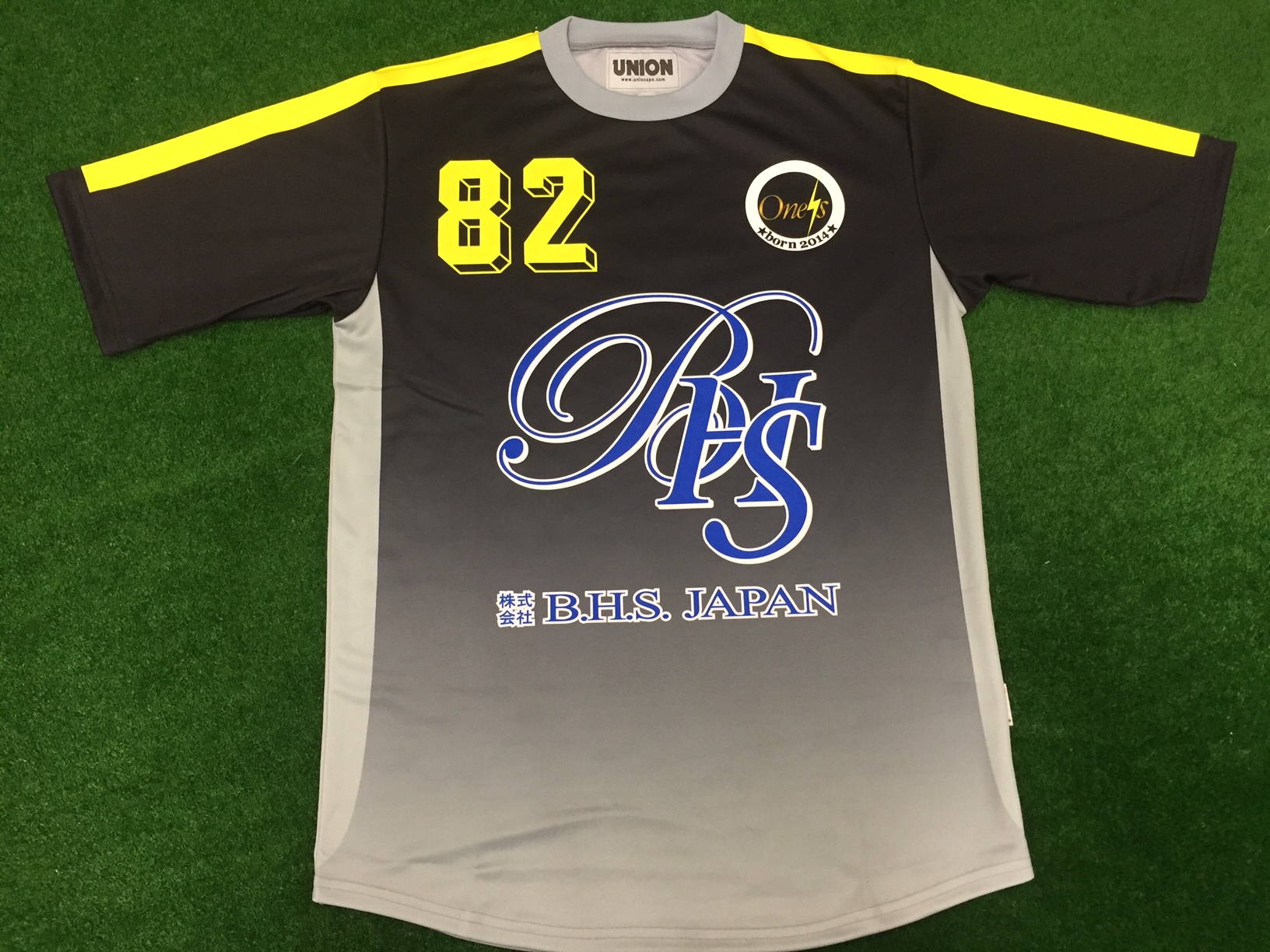 One's FutsallivNeBXVcj